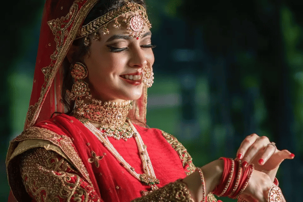 Kushivinu salon makeup nail art mehndi academy and jewellery rental  ,Mysore